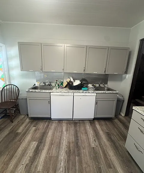 19 Florence St #13 — Photo 2