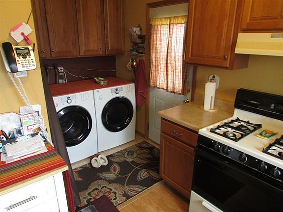 5th image of 3923 Oak Crest Ln