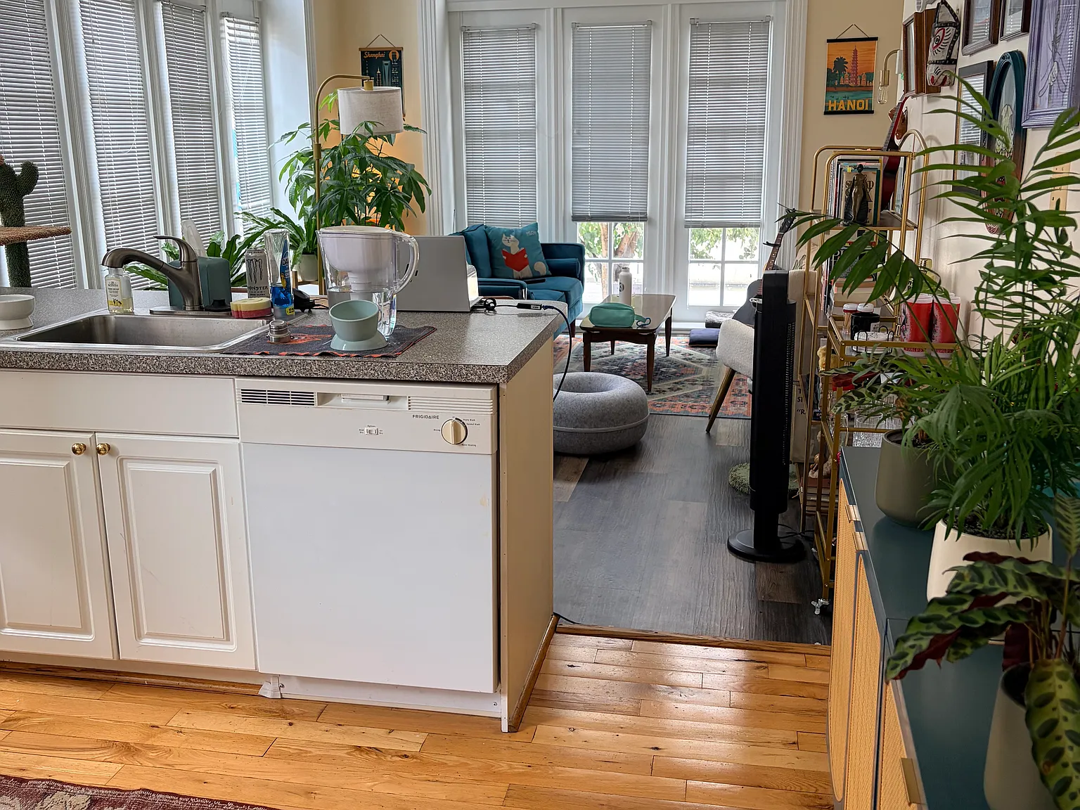 2 bed, $1,650 — Photo 3