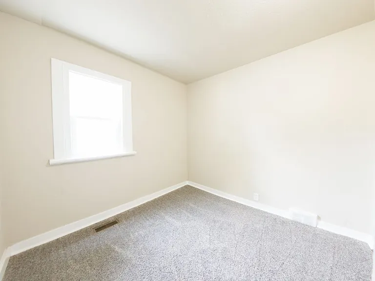 2826 Lyon St — Photo 5