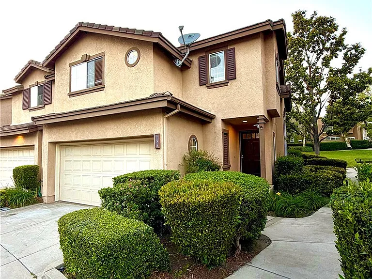 11512 Stonecrest Dr — Photo 1