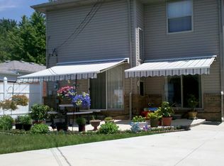 6017 Whitefield St, Dearborn Heights, MI 48127