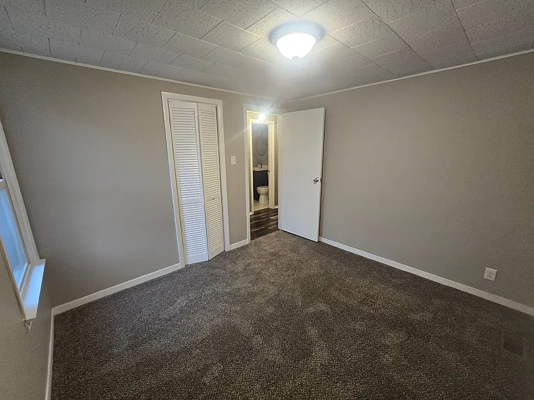2903 W John St — Photo 9