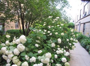 3425 W Drummond Pl APT 2A, Chicago, IL 60647
