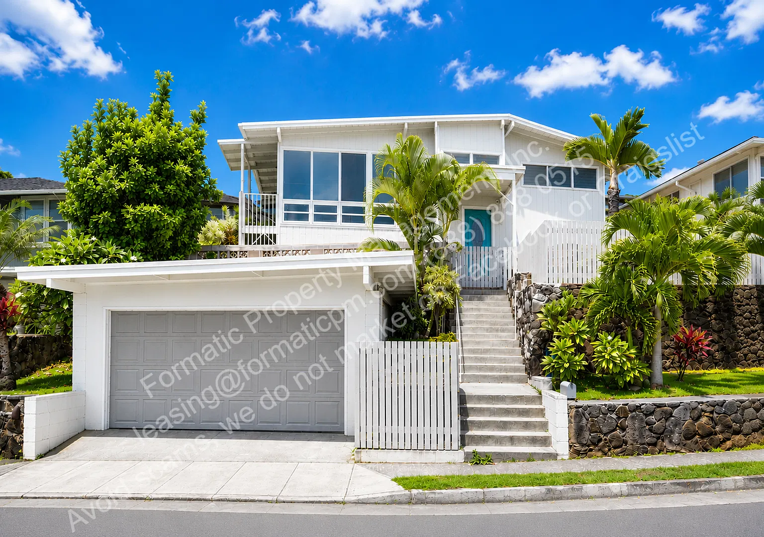 Pet Friendly - Spacious 4 Bedroom Honolulu Home with Room to Settle In — Photo 1