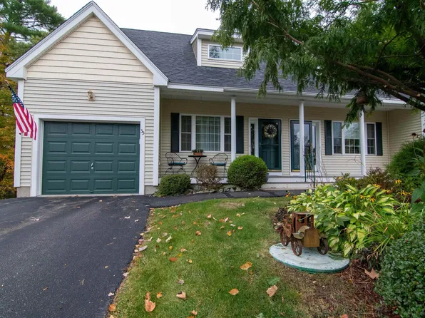 35 Locksley Lane, Raymond, NH 03077