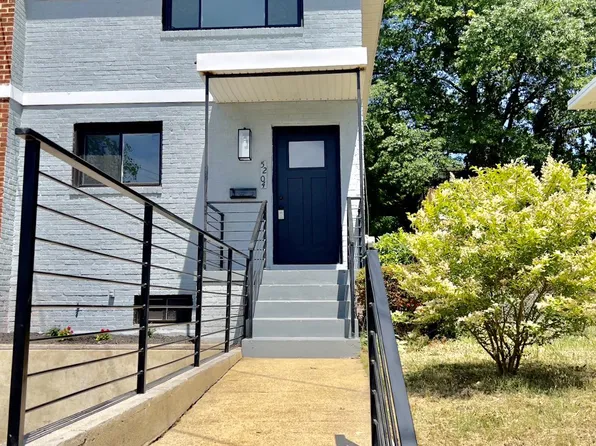 5204 Kenmont Rd, Oxon Hill, MD 20745