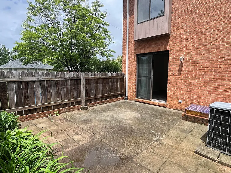 2429 Avenham Ave SW #7 — Photo 9