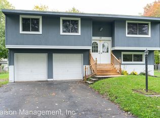 59 Snowberry Cres, Rochester, NY 14606