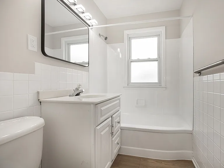 26351 Farringdon Ave — Photo 21