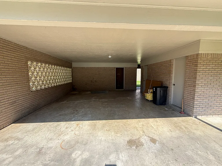 Arnold Dr — Photo 18