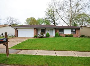 2820 Birch Tree Dr, Saint Charles, MO 63301