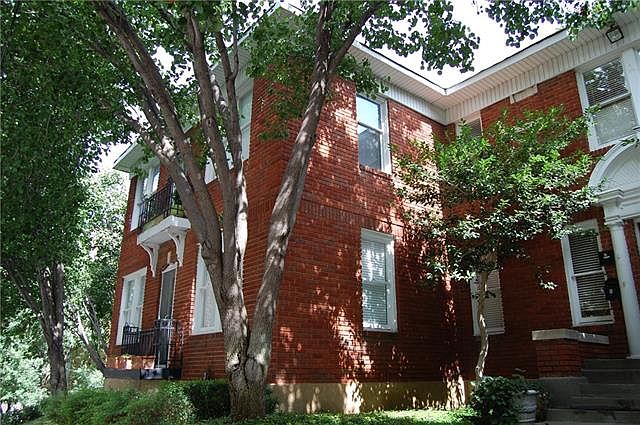 2nd image of 3112 Bowen St APT C
