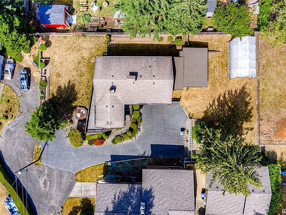 2nd image of 25724 17th Ave S