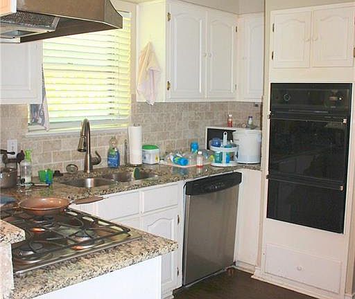 4th image of 1214 Merry Oaks Dr