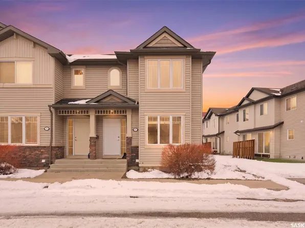 UNIT 205-303 Slimmon PLACE, Saskatoon, SK S7V 0A8