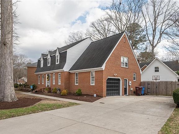 3rd image of 517 Wickwood Dr