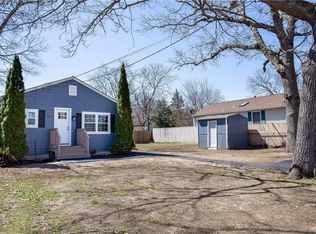 114 Pinehurst Ave, Warwick, RI 02889