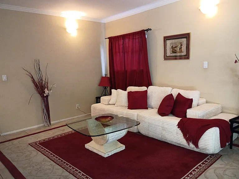 1623 Finch Way — Photo 3