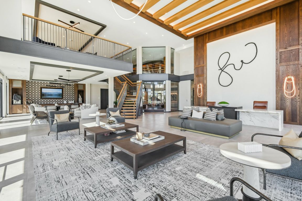 The Palo Apartments