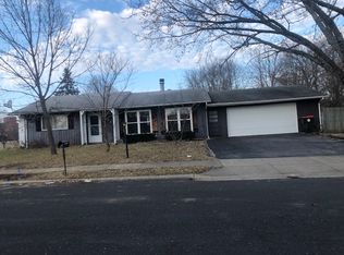 5842 W Andover Dr, Peoria, IL