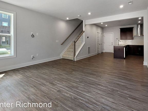 3rd image of 109 Old Charles St #A