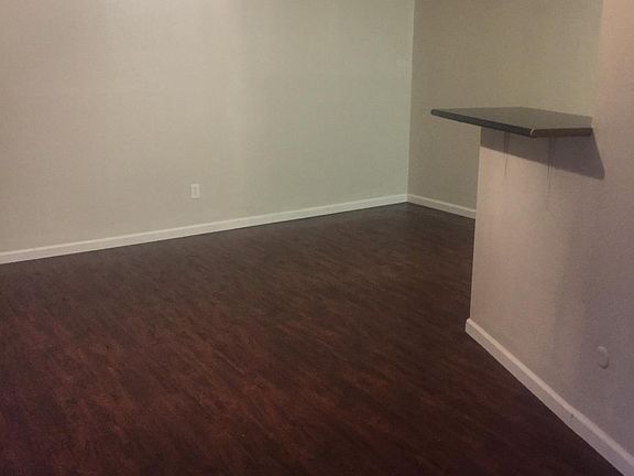 3rd image of 2961 Portsmouth Dr APT 4
