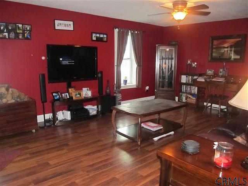 2nd image of 118 FREEDS Road