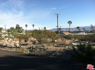2740 N Vista Grande Ave, Palm Springs, CA 92262