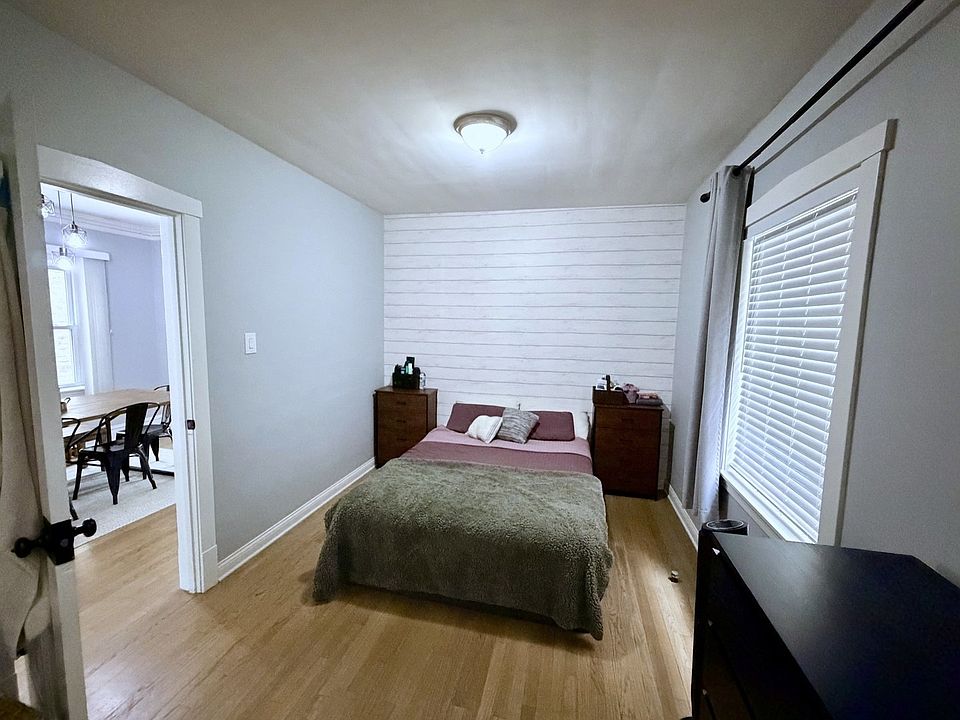 1st image of 915 Bryant Ave APT 2