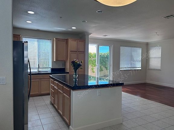 3rd image of 963 Hogwarts Cir