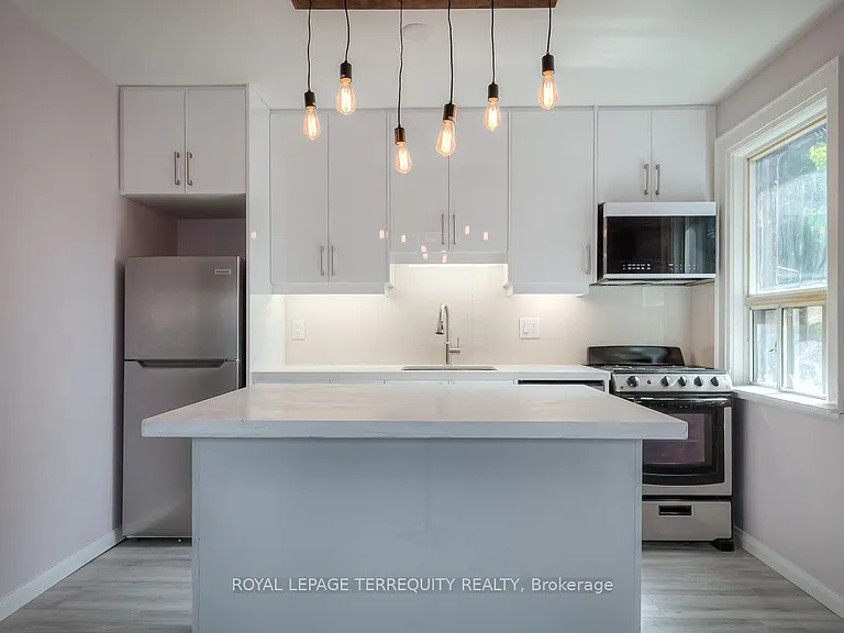 135 Jane St #2 — Photo 21