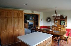 5th image of 1030 Doe Trail Ct