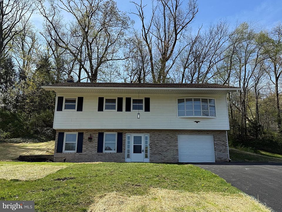 1st image of 620 Hammond Rd