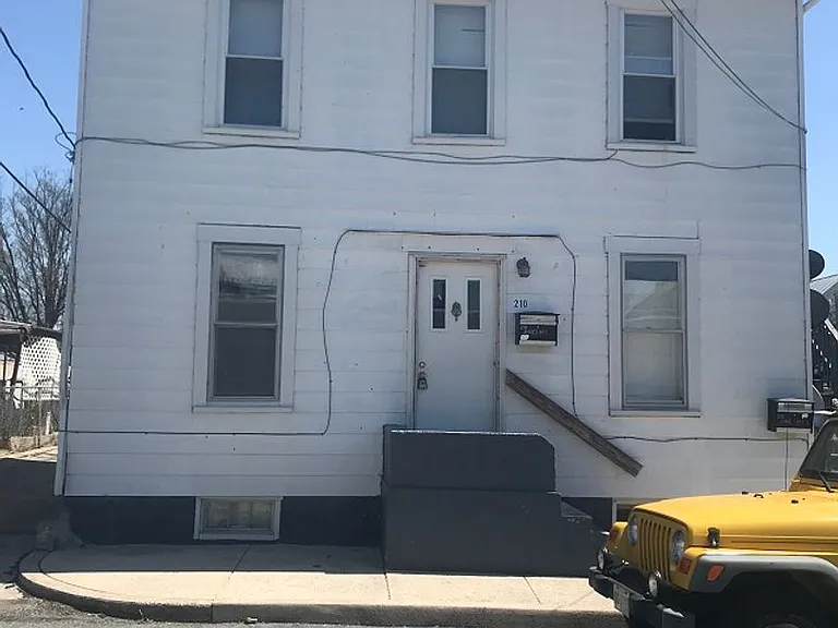 210 James Street — Photo 1