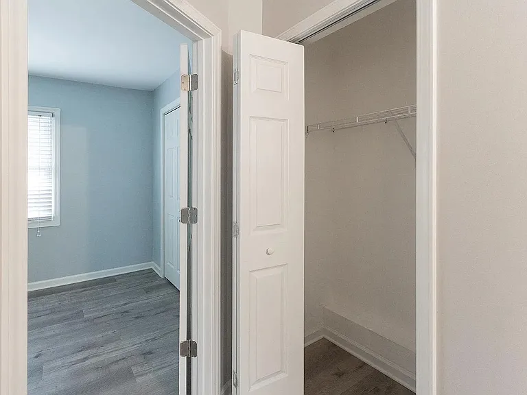 3000 Golden Rd #7 — Photo 23