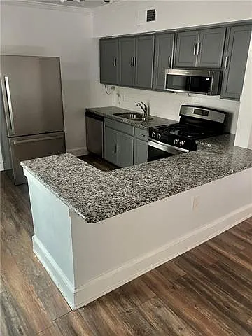 1018 Josephine St #A — Photo 8