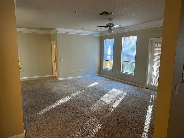 8818 Villa View Cir #207 — Photo 5