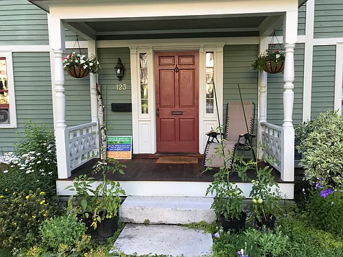 123 Oak St Photo 1