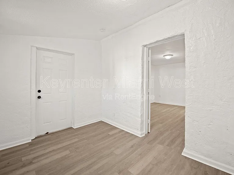 7772 NW 9th Ave — Photo 6