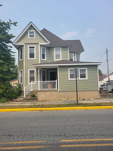 7 N Railroad Ave #2 Photo 1