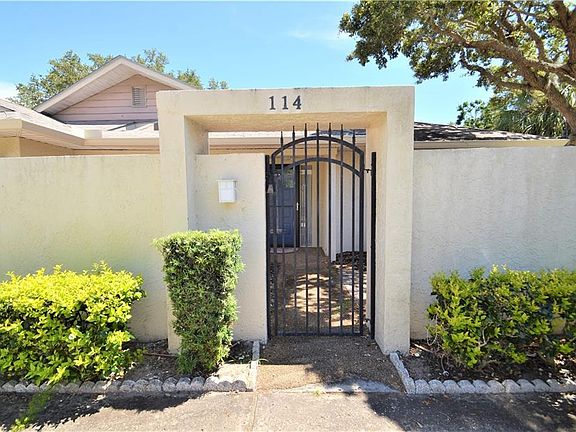 2nd image of 114 Lakeside Colony Dr