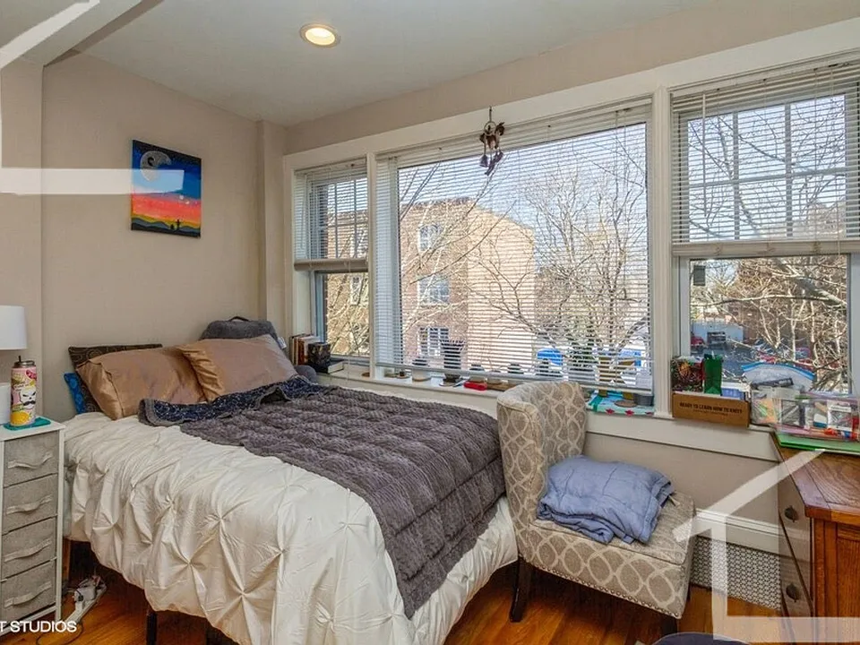 37 Chiswick Rd #3