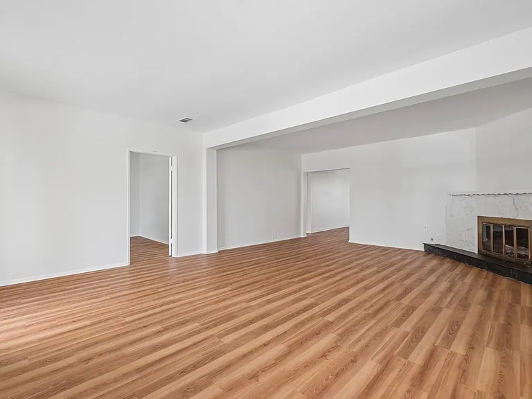1787 Tustin Ave — Photo 3