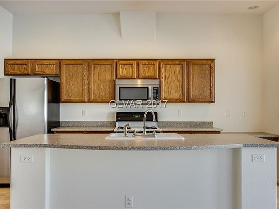 3rd image of 3418 Mendocino Forest St