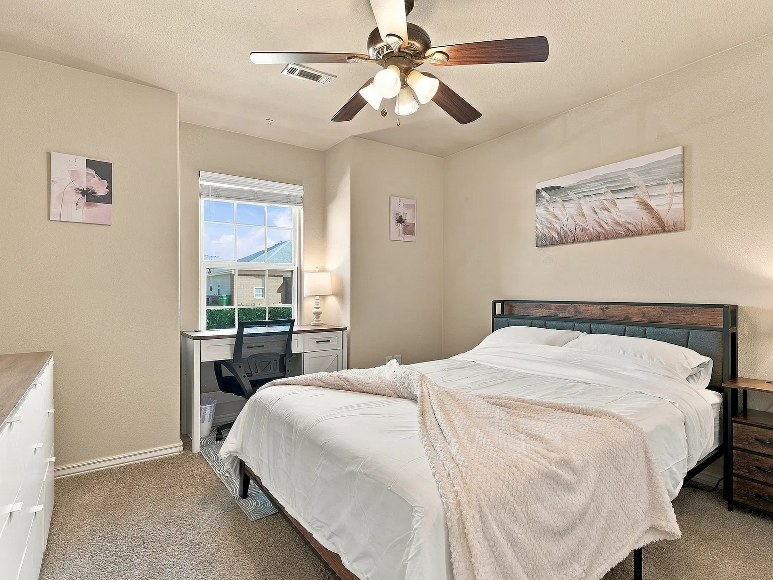 3 bed, 1272 sqft, $2,750 — Photo 4