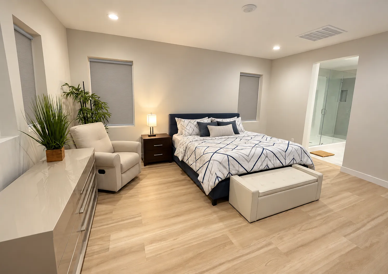 4 bed, 2728 sqft, $6,799 — Photo 4