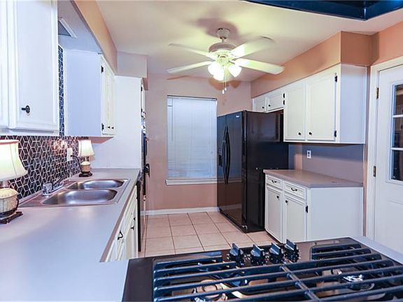 4th image of 10414 Kirkvale Dr