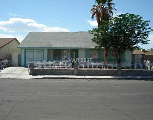 1st image of 3697 Mendacino St