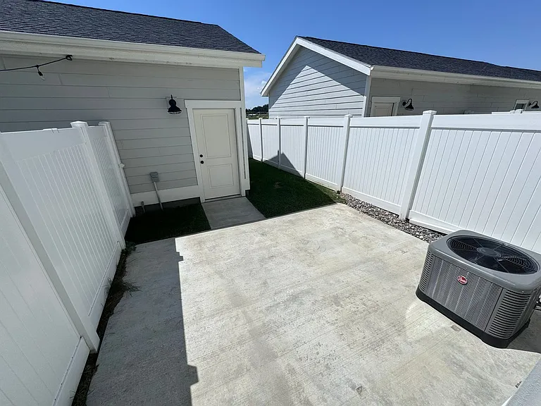 1678 Saint George Blvd — Photo 18